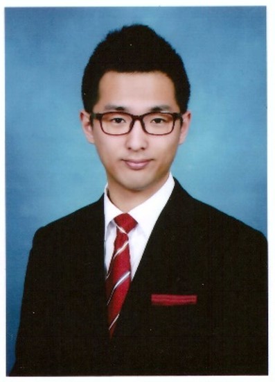 이성민학생_증명사진.jpg